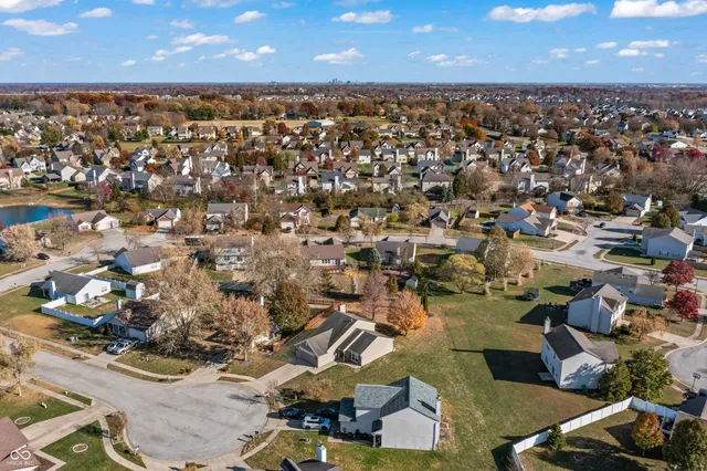 $305,000 | 8405 Anderson Circle, Avon, IN 46123