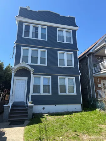 $2,050 | 205 Duncan Avenue, Jersey City, NJ 07306