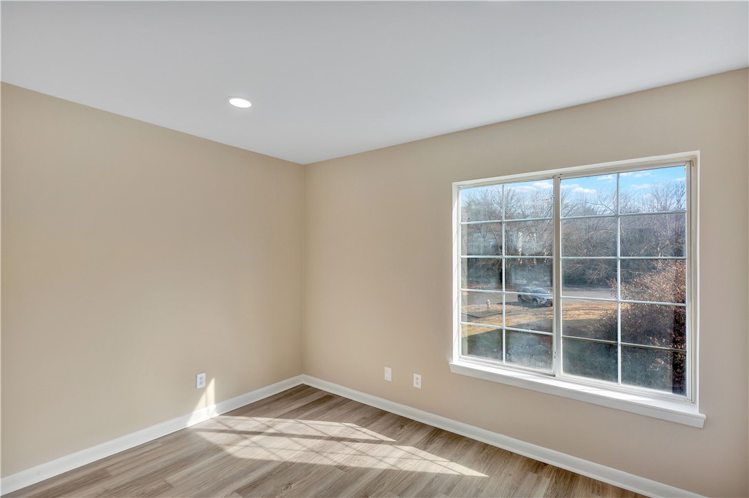 220 Elm Street, Unit 433 Clemson, SC 29631 - Photo 14 of 22