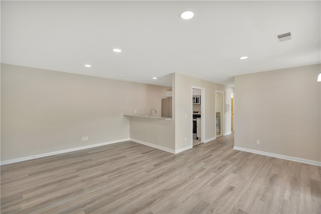 220 Elm Street, Unit 433 Clemson, SC 29631 - Photo 5 of 22