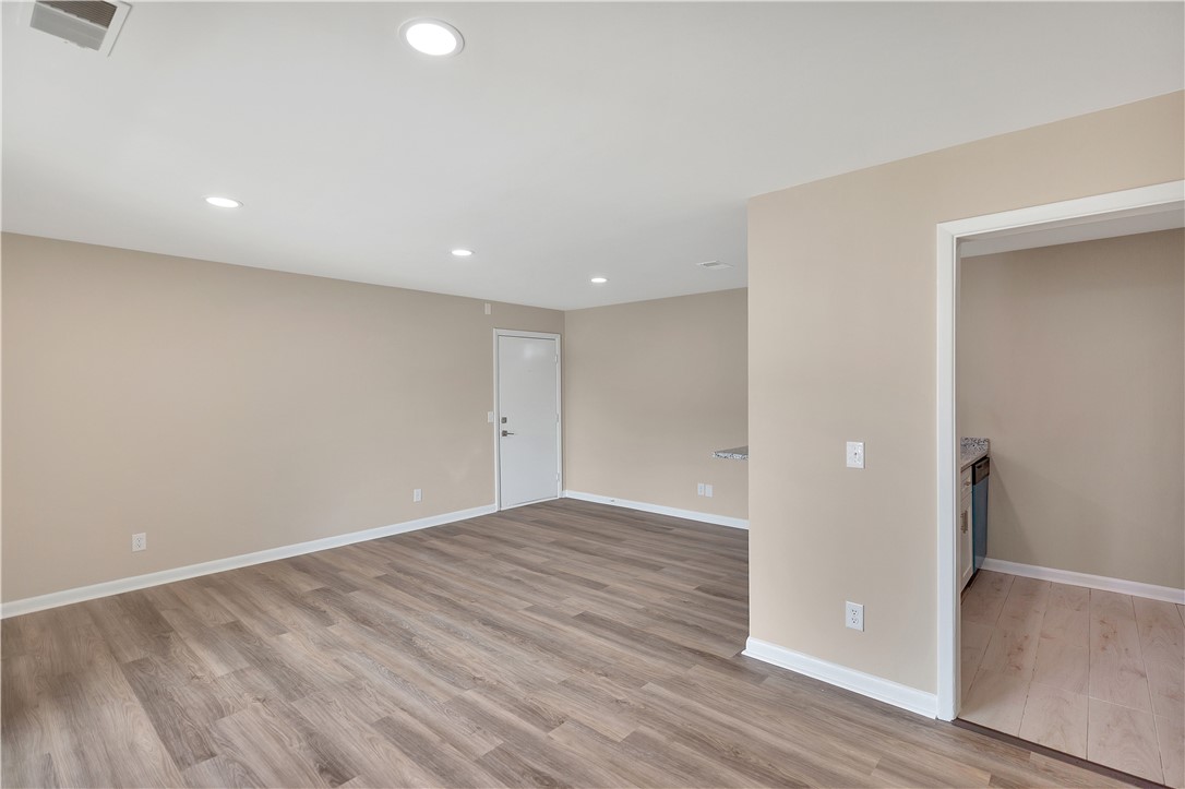 220 Elm Street, Unit 433 Clemson, SC 29631 - Photo 6 of 22