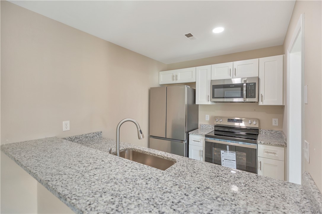 220 Elm Street, Unit 433 Clemson, SC 29631 - Photo 8 of 22