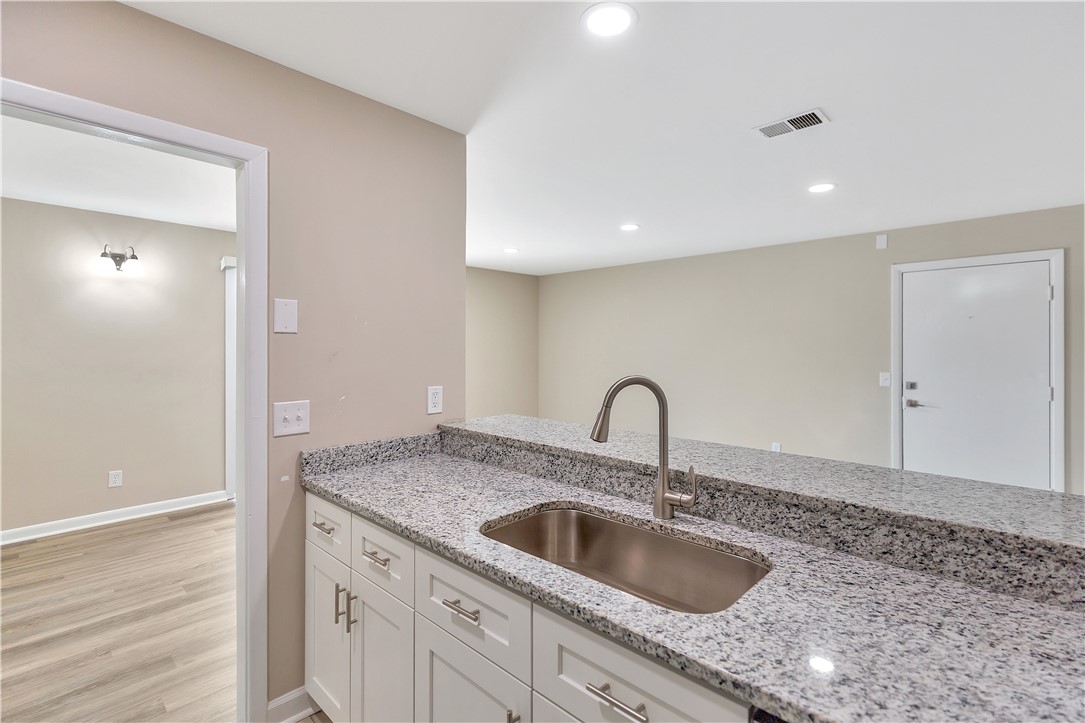 220 Elm Street, Unit 433 Clemson, SC 29631 - Photo 10 of 22