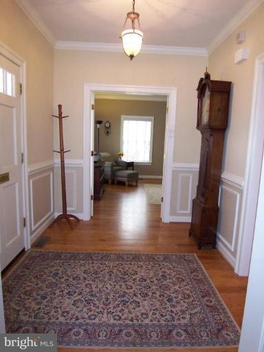 311 Riley Street Falls Church, VA 22046 - Photo 2 of 29 Large foyer.