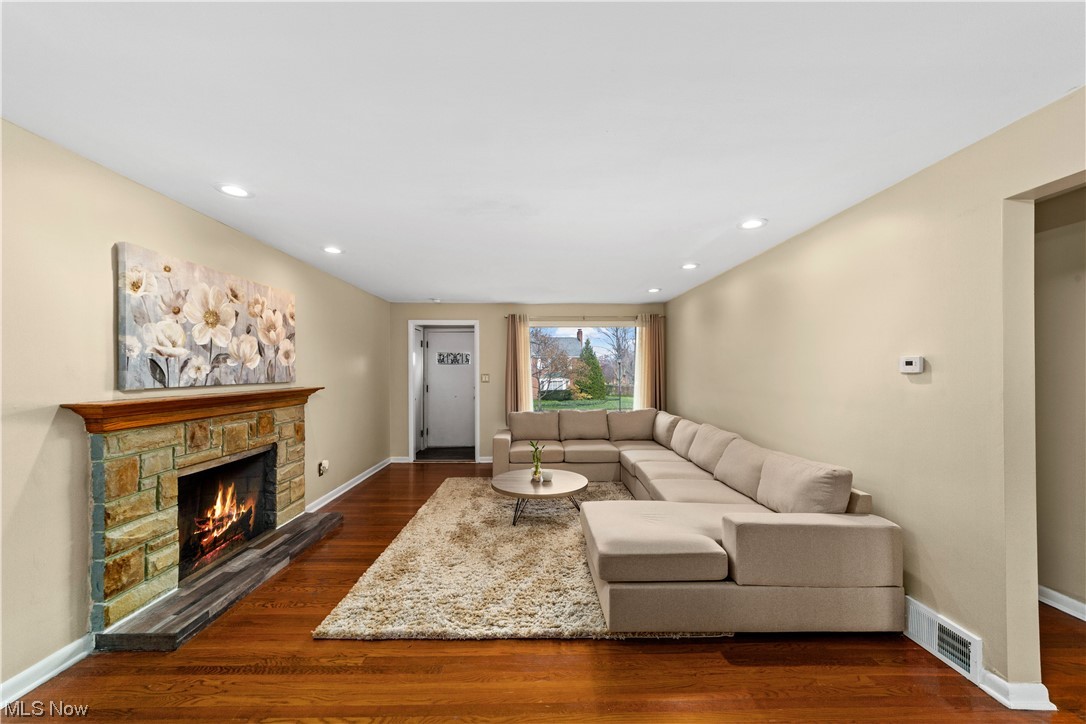 3446 Rumson Road Cleveland, OH 44118 - Photo 4 of 22