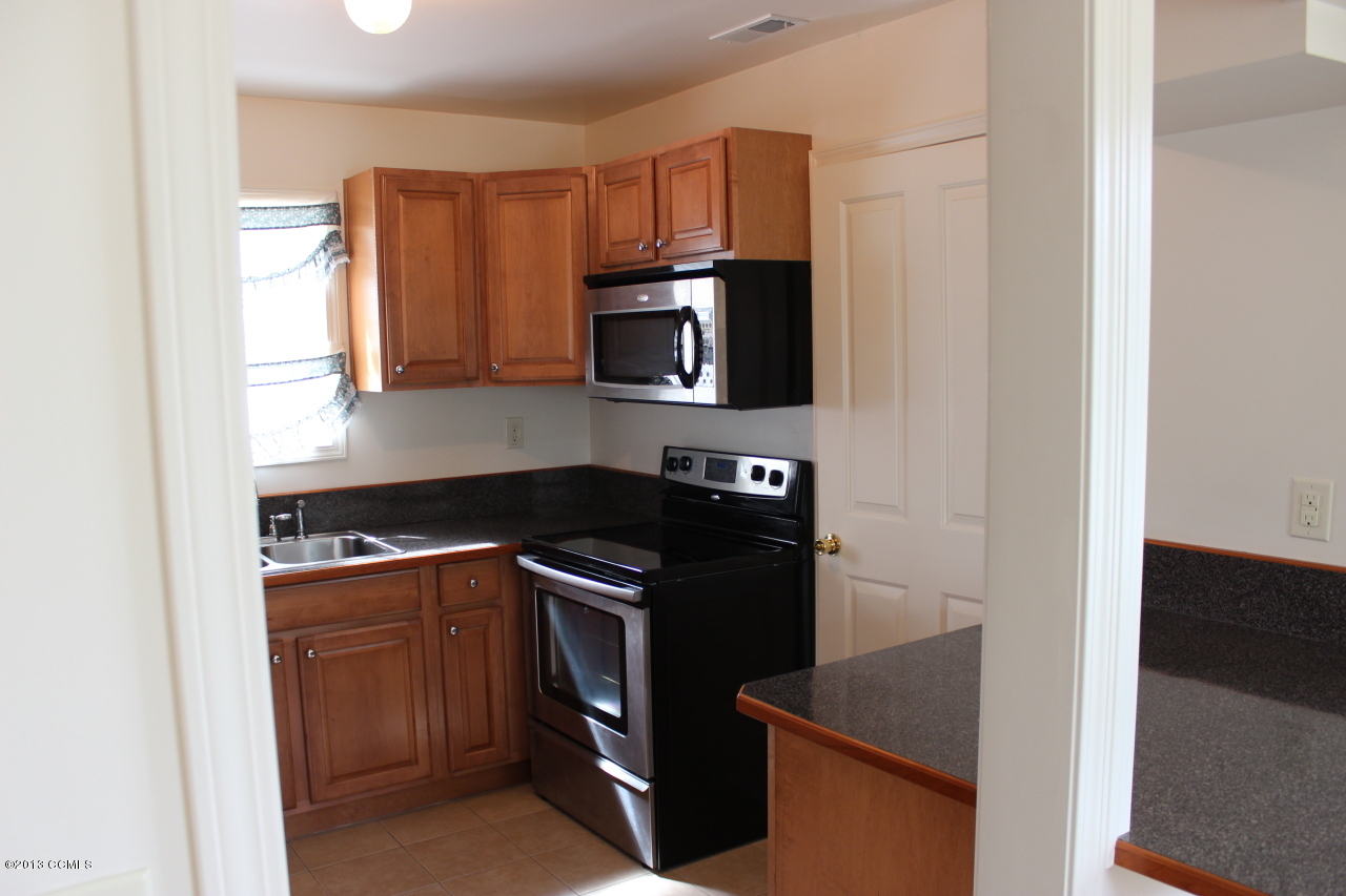 756 Tuttles Grove Road Beaufort, NC 28516 - Photo 14 of 21 Kitchen