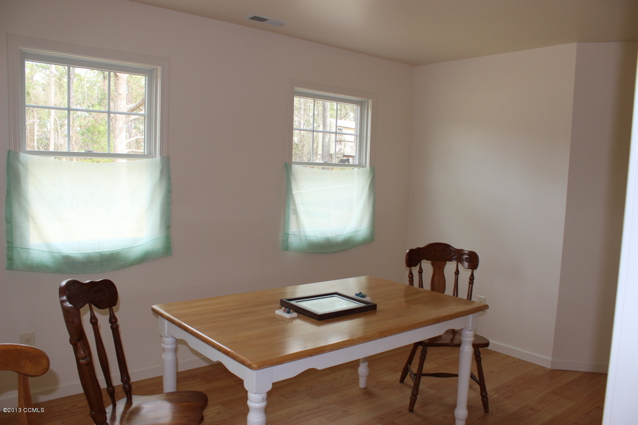 756 Tuttles Grove Road Beaufort, NC 28516 - Photo 10 of 21 Dining Area