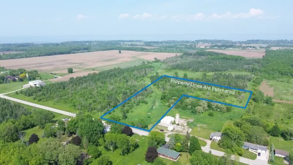 $240,000 | County Road, Unit A2, Oshkosh, WI 54902