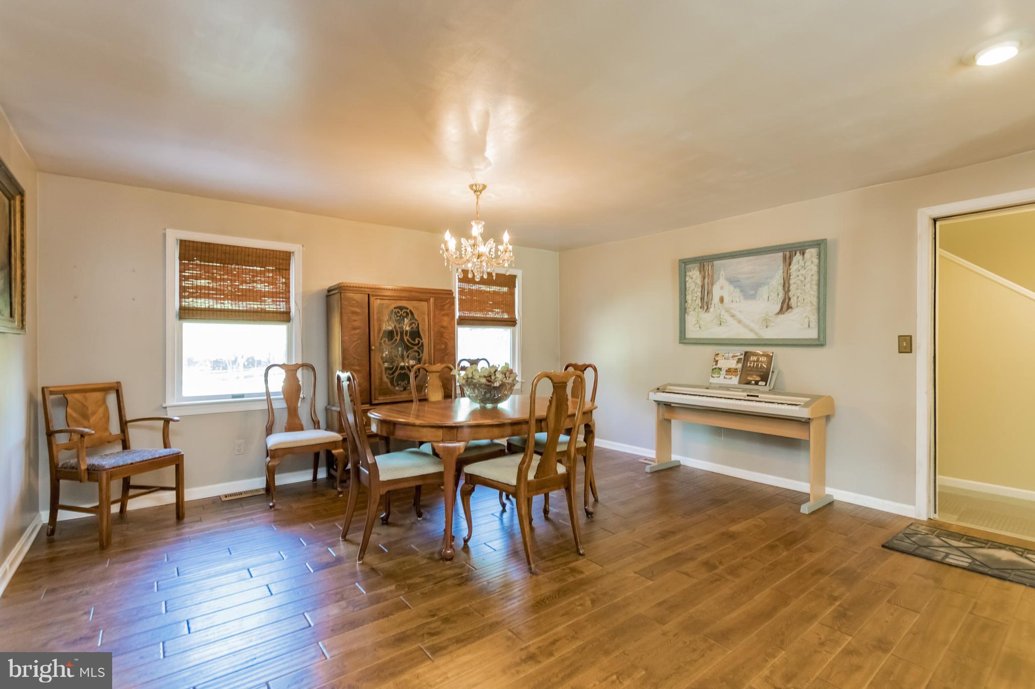 860 Gilbert Road Aberdeen, MD 21001 - Photo 9 of 27 Dining Room