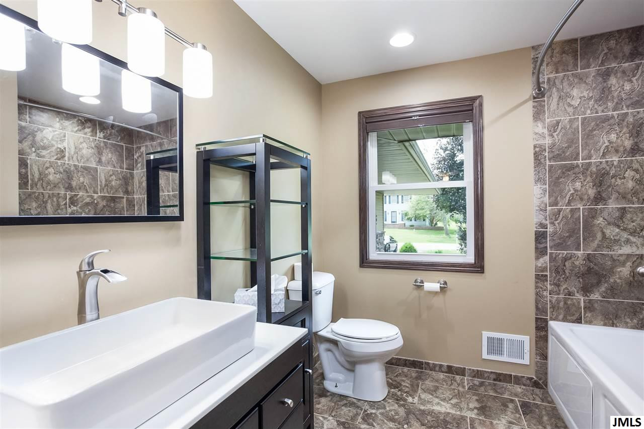 6975 Paddock Lane Jackson, MI 49201 - Photo 15 of 36 Photo 15