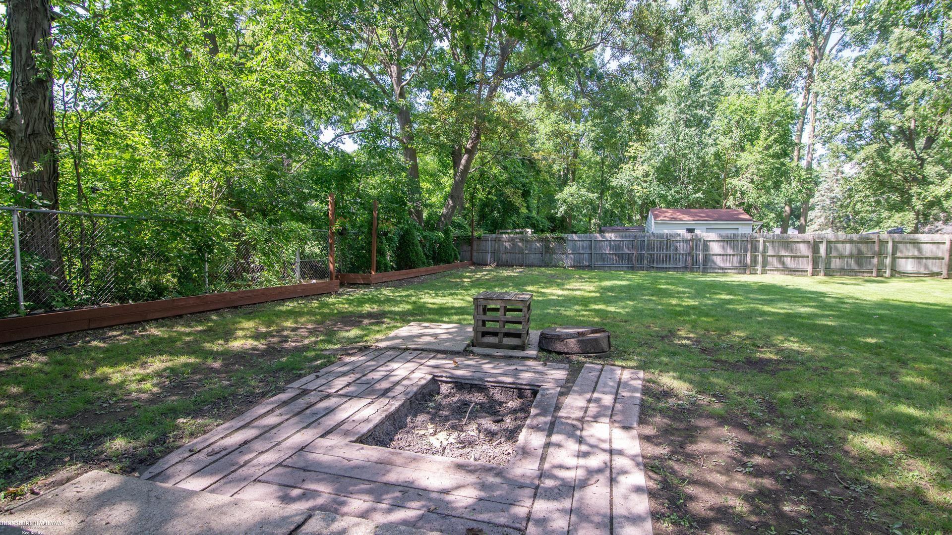 2540 Frankson Avenue Rochester, MI 48307 - Photo 7 of 37 50117180-6.JPG