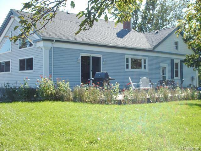 3855 Shoemaker Road Almont, MI 48003 - Photo 5 of 5 Shoemaker #5 back