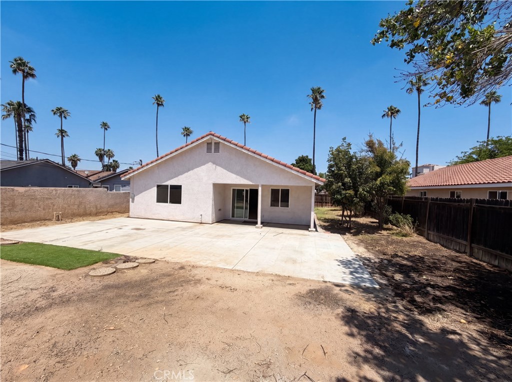 1774 Seventh Street Riverside, CA 92507 - Photo 5 of 14