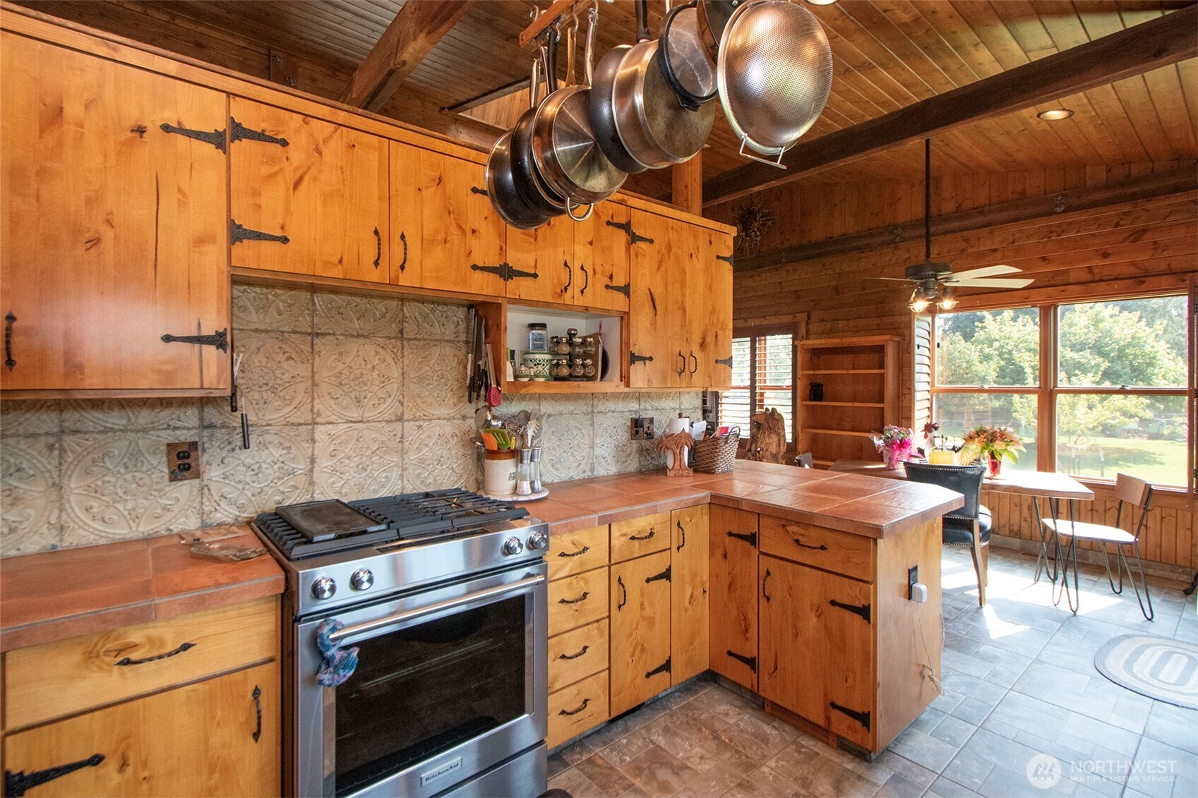 3634 Deer Park Road Port Angeles, WA 98362 - Photo 11 of 40