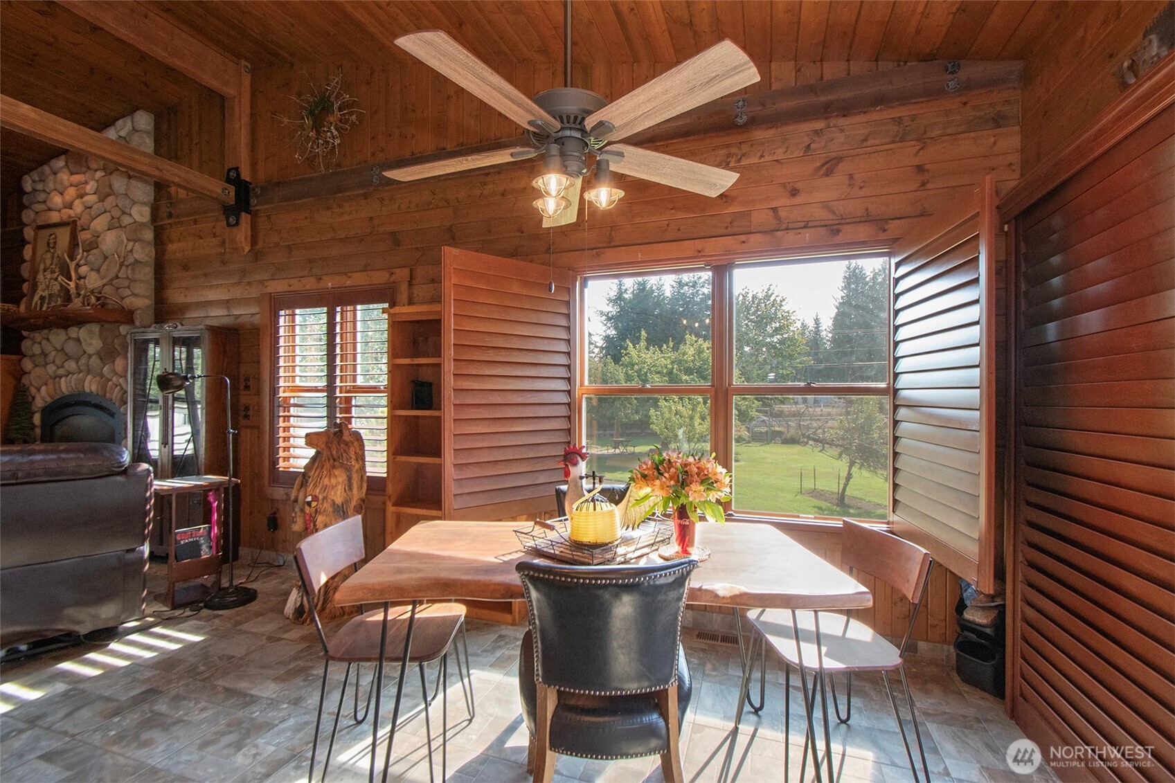 3634 Deer Park Road Port Angeles, WA 98362 - Photo 13 of 40