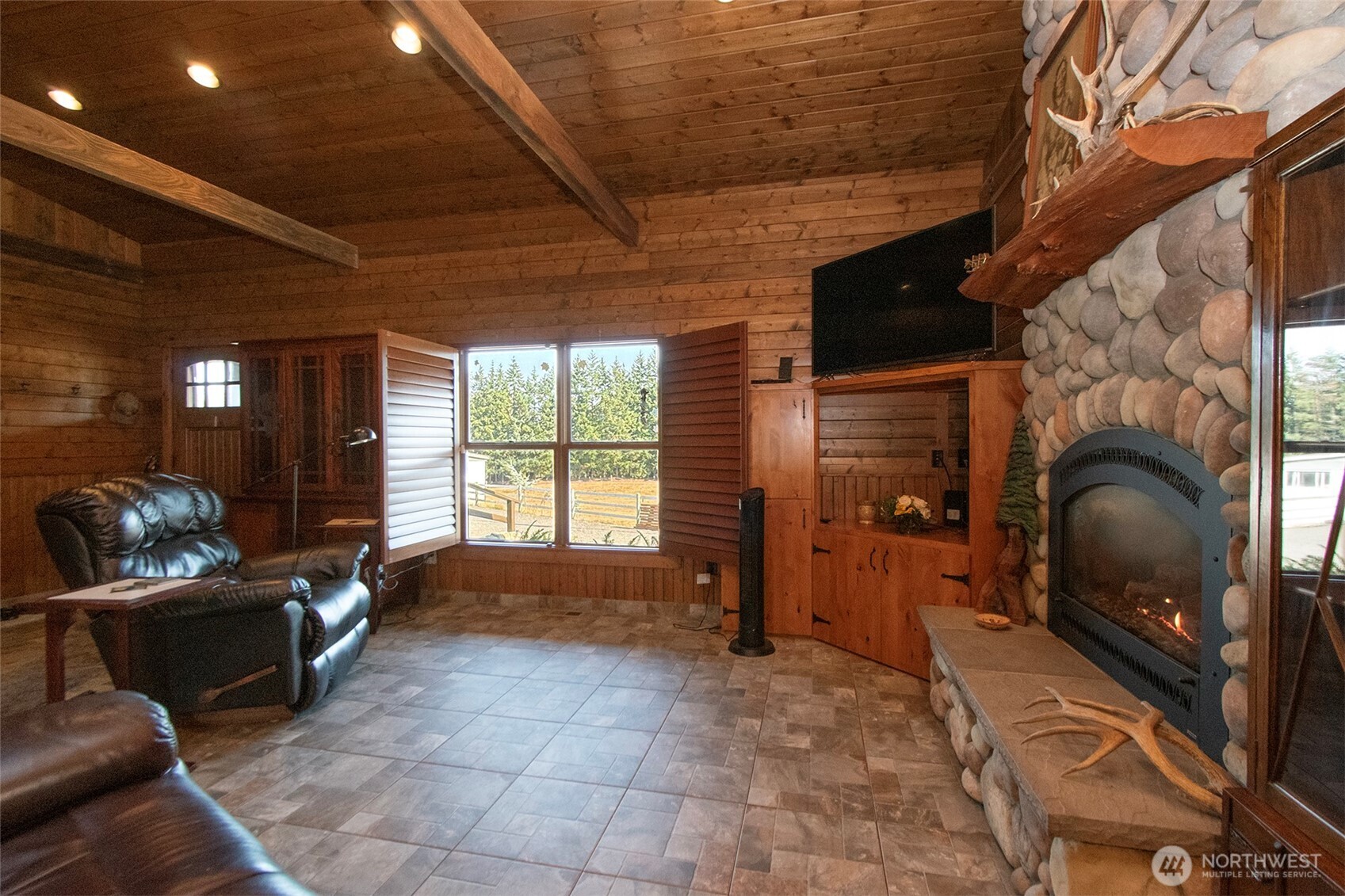 3634 Deer Park Road Port Angeles, WA 98362 - Photo 18 of 40