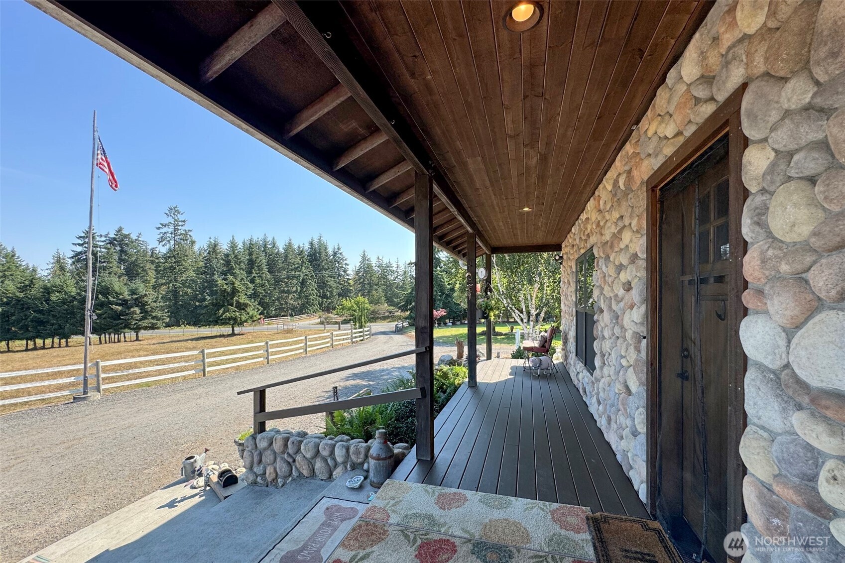 3634 Deer Park Road Port Angeles, WA 98362 - Photo 5 of 40