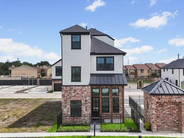 $509,990 | 9216 Washington Heights Street, Houston, TX 77063