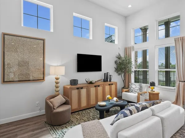 $509,990 | 9216 Washington Heights Street, Houston, TX 77063