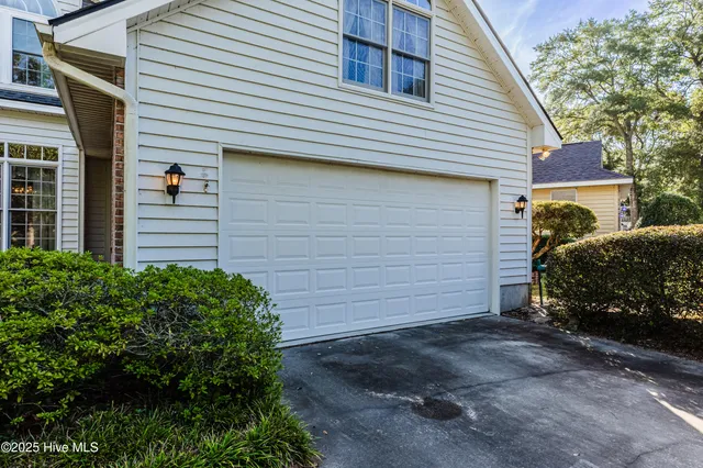 $507,500 | 514 Woods Court, Sunset Beach, NC 28468
