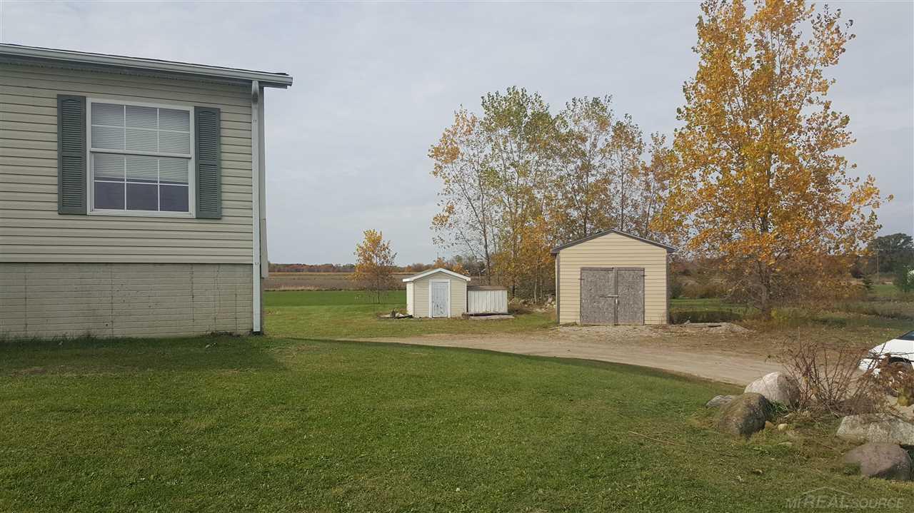 6453 Connell Road Yale, MI 48097 - Photo 36 of 37 31393672-35.JPG