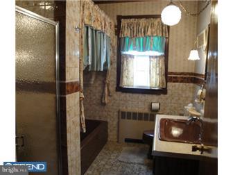 430 Church Road Sicklerville, NJ 08081 - Photo 5 of 10 Bathroom