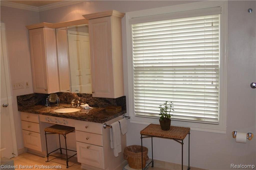 21 Beacon Hill Road Grosse Pointe Farms, MI 48236 - Photo 60 of 93