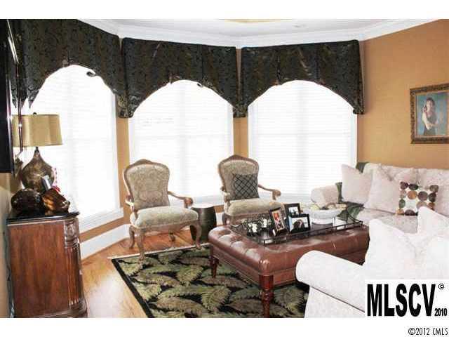 4220 3rd Street Northwest Hickory, NC 28601 - Photo 5 of 16