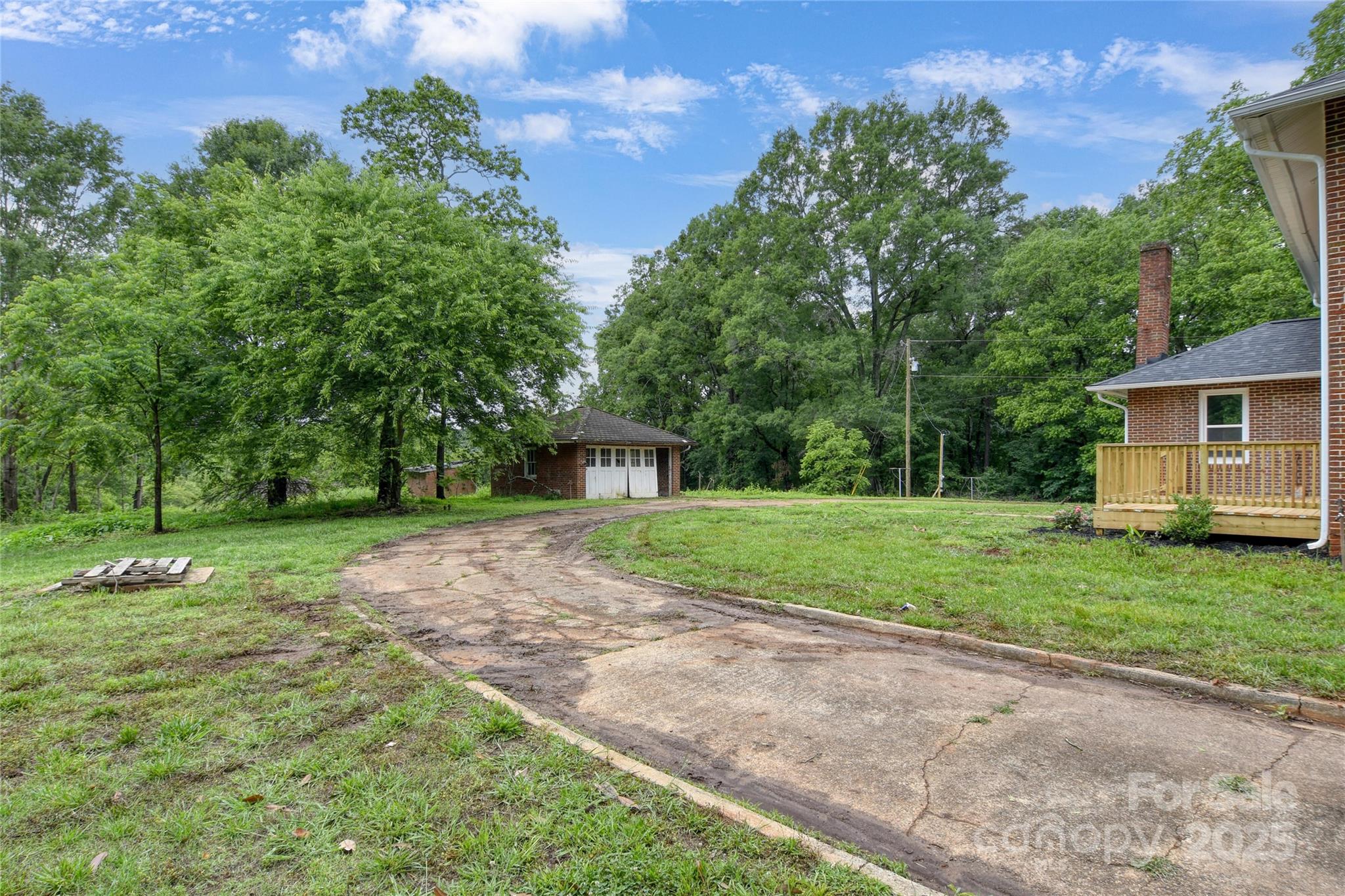 1783 Radio Station Road Newton, NC 28658 - Photo 6 of 25 Gallery Image 6