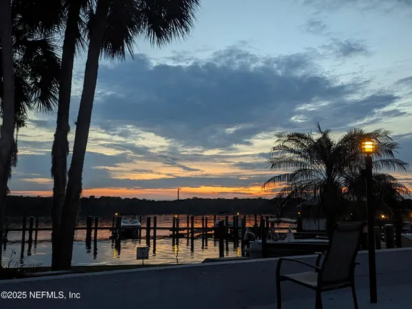 $399,900 | 222 River Bend Court, Unit BLDG C, Welaka, FL 32193