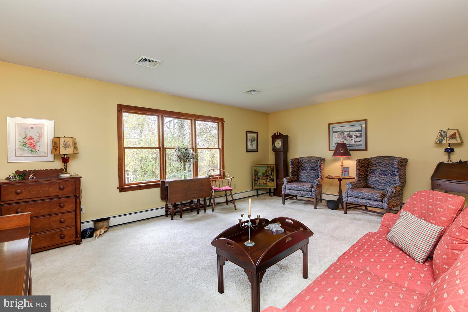 14 Indian Run Road Avondale, PA 19311 - Photo 5 of 35