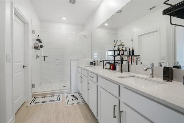 $680,000 | 7709 South Wall Street, Tampa, FL 33616