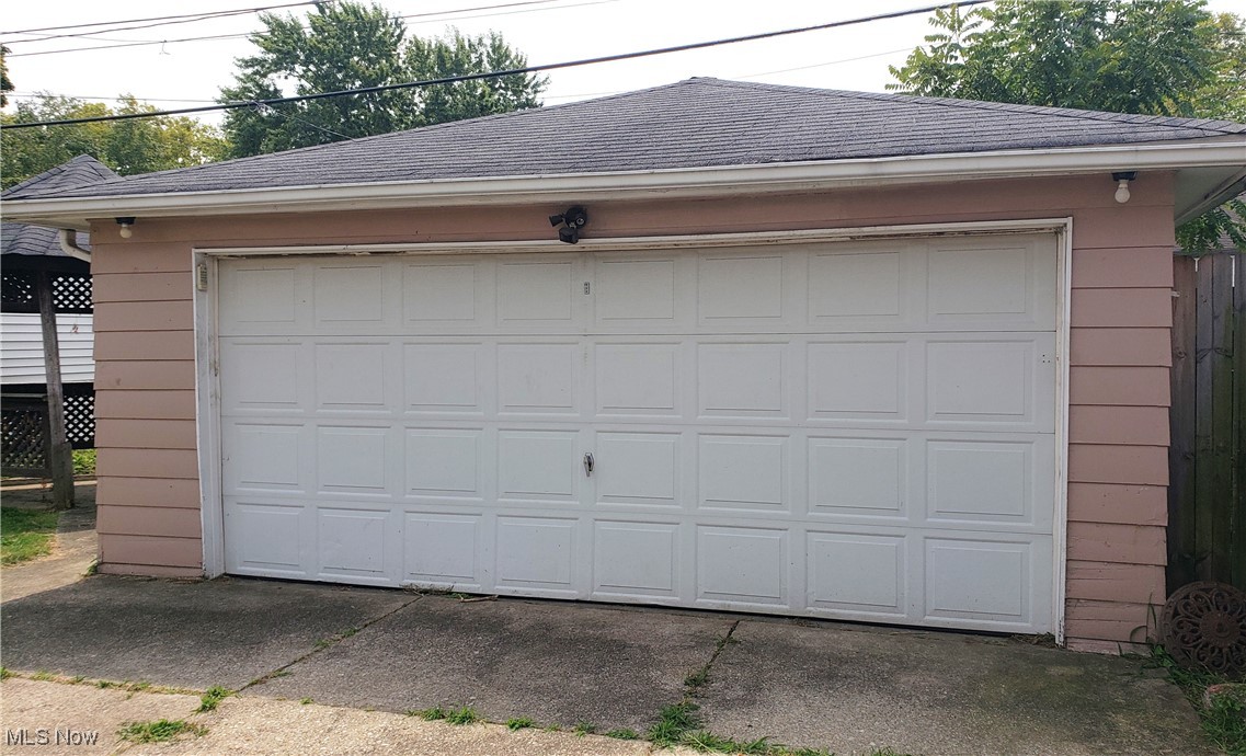 6811 Snow Road Parma, OH 44129 - Photo 4 of 4