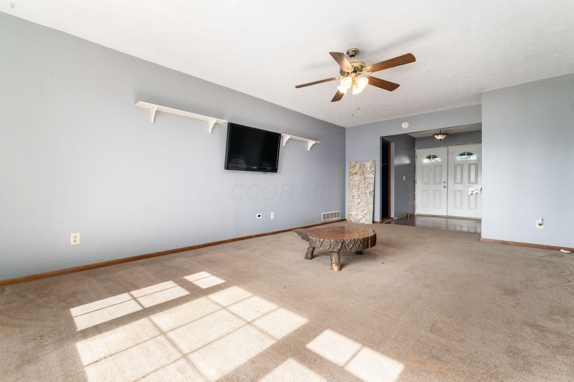 15841 London Road Orient, OH 43146 - Photo 12 of 73 012_S - 15841 London Rd - 055