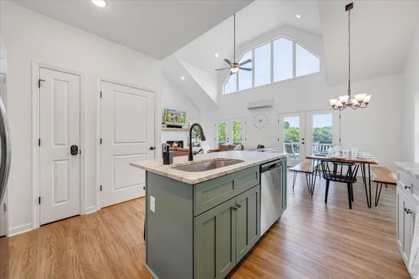 $1,725,000 | 1373 Thomason Lane, Goodview, VA 24095