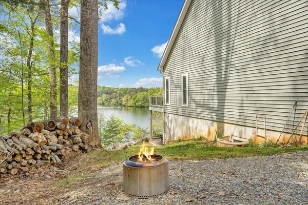 $1,725,000 | 1373 Thomason Lane, Goodview, VA 24095