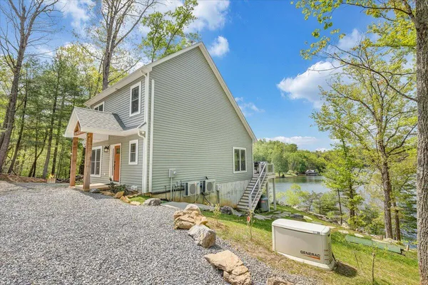 $1,725,000 | 1373 Thomason Lane, Goodview, VA 24095