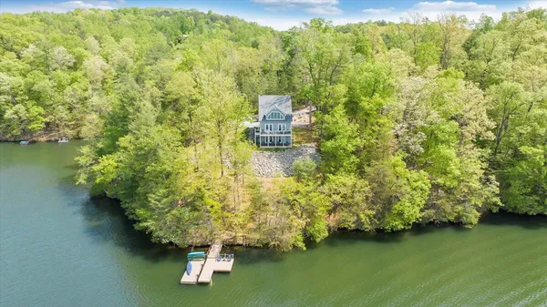 $1,725,000 | 1373 Thomason Lane, Goodview, VA 24095