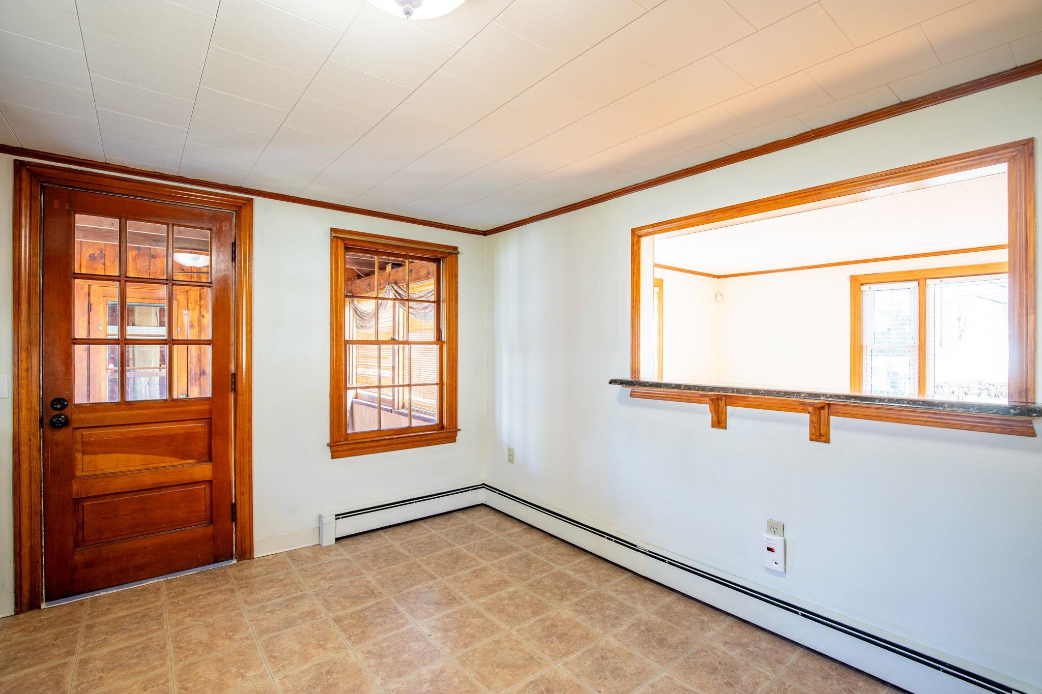 46 Richardson Street Rochester, NH 03867 - Photo 8 of 37
