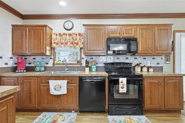 $350,000 | 595 Andrew Jackson Drive, Livingston, TX 77351