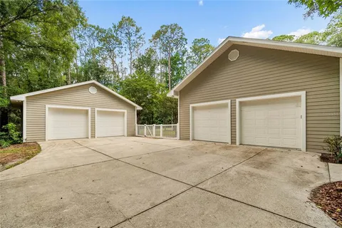 $875,000 | 27708 Santa Anita Boulevard, Wesley Chapel, FL 33544