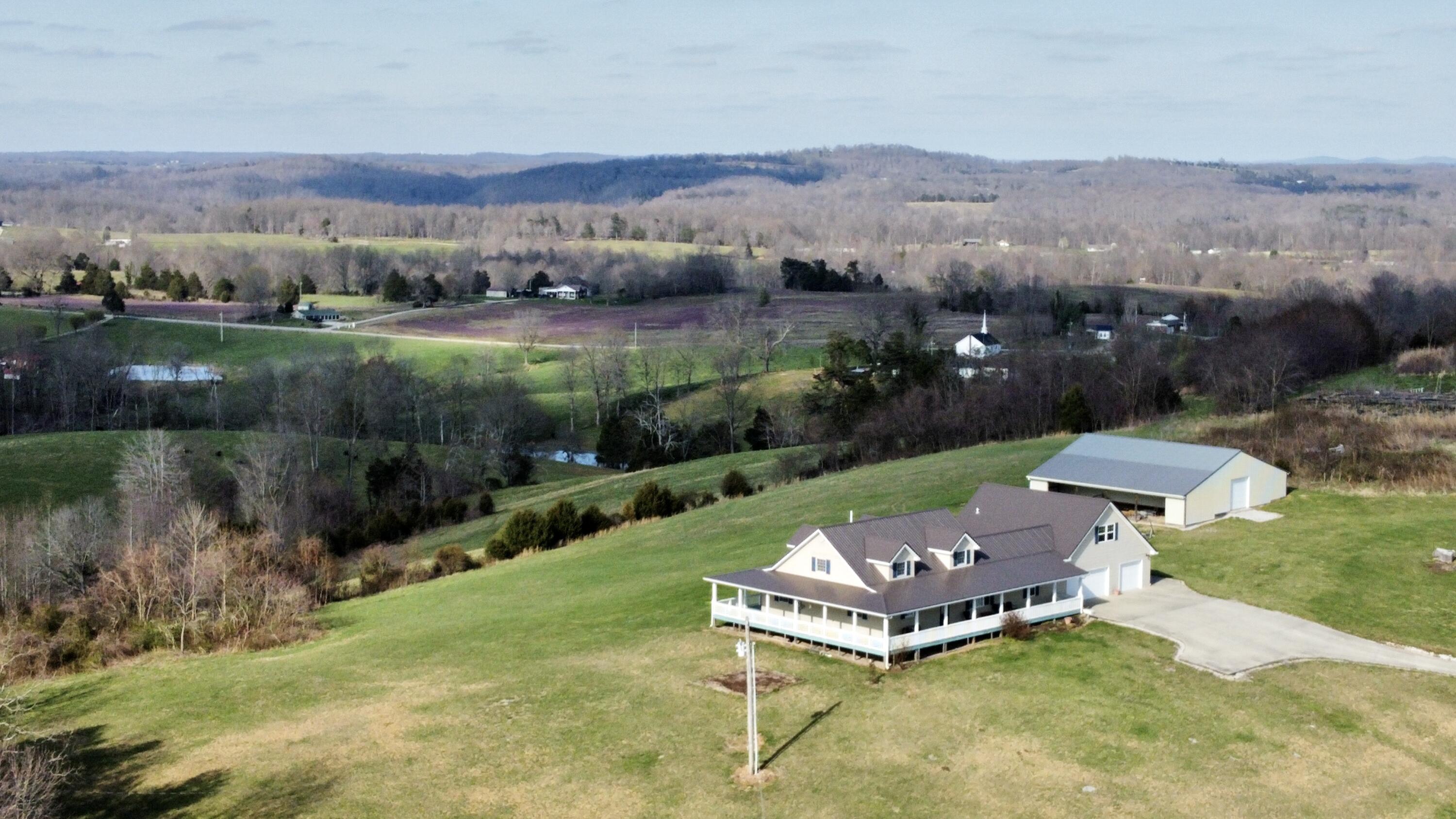 587 Irvine Road Science Hill, KY 42553 - Photo 6 of 90 C6CAEB5E-9180-4B5C-8F6B-0E6FBAD6E65A