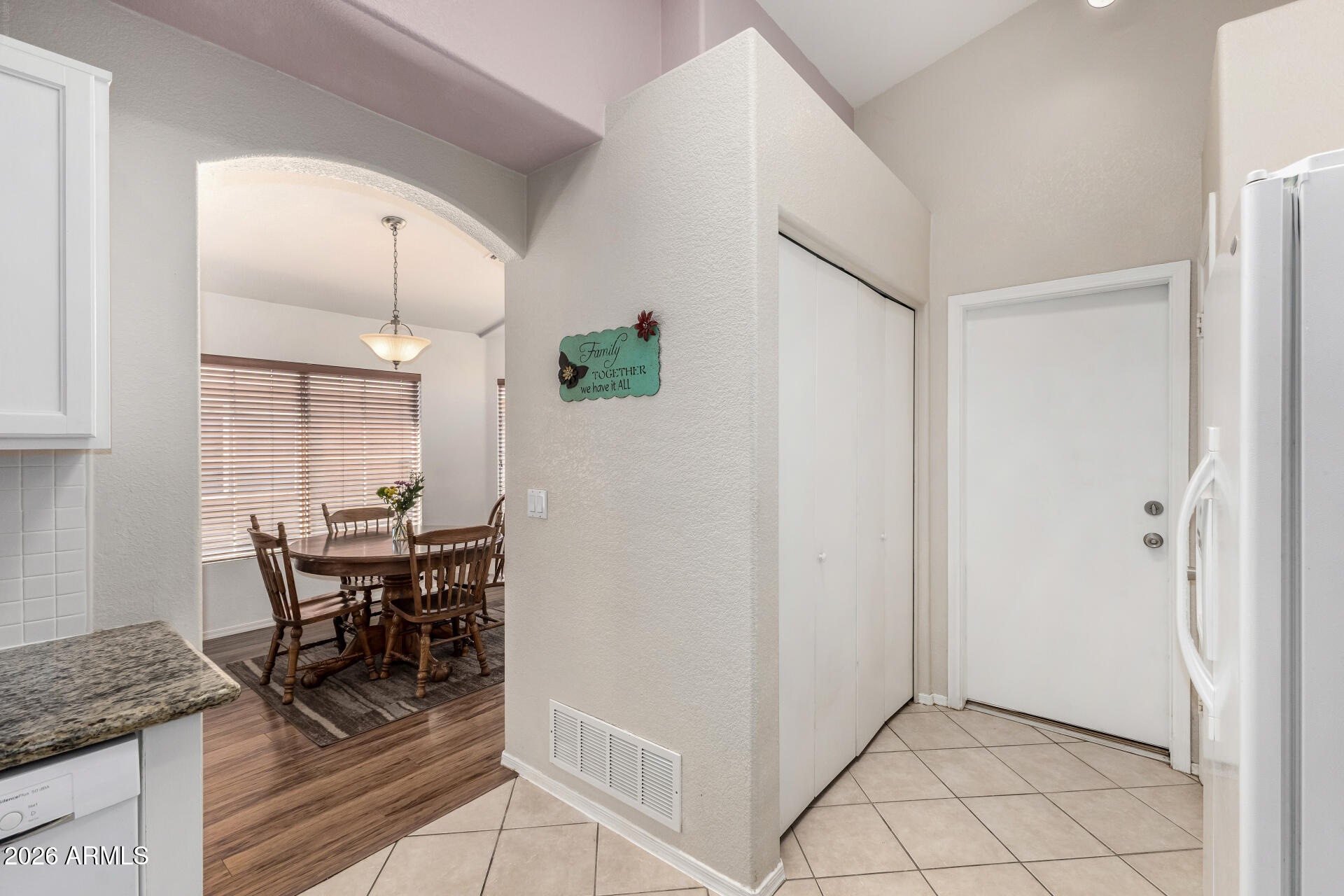 79 West Gail Drive Gilbert, AZ 85233 - Photo 18 of 37 Kitchen, pass-through to dining