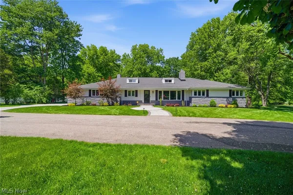 $799,000 | 6733 Gates Mills Boulevard, Gates Mills, OH 44040