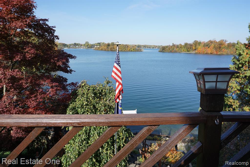 3221 Ridge Road White Lake, MI 48383 - Photo 23 of 65 Gallery Image 23