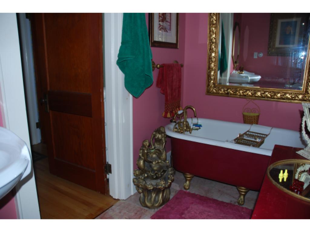 34 Prospect Street St. Albans, VT 05478 - Photo 9 of 15 Gallery Image 9