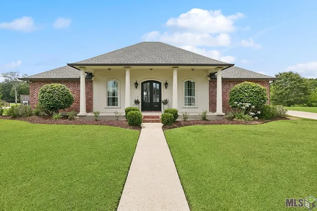 $650,000 | 11177 Toria Lane, St. Amant, LA 70774