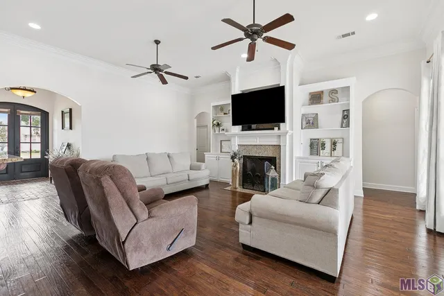$650,000 | 11177 Toria Lane, St. Amant, LA 70774