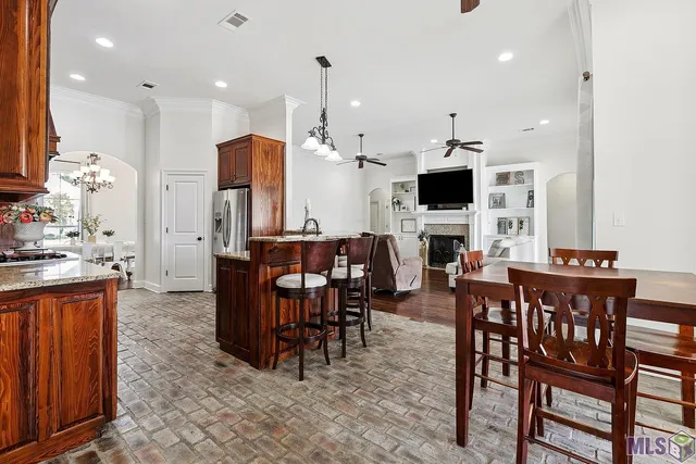 $650,000 | 11177 Toria Lane, St. Amant, LA 70774