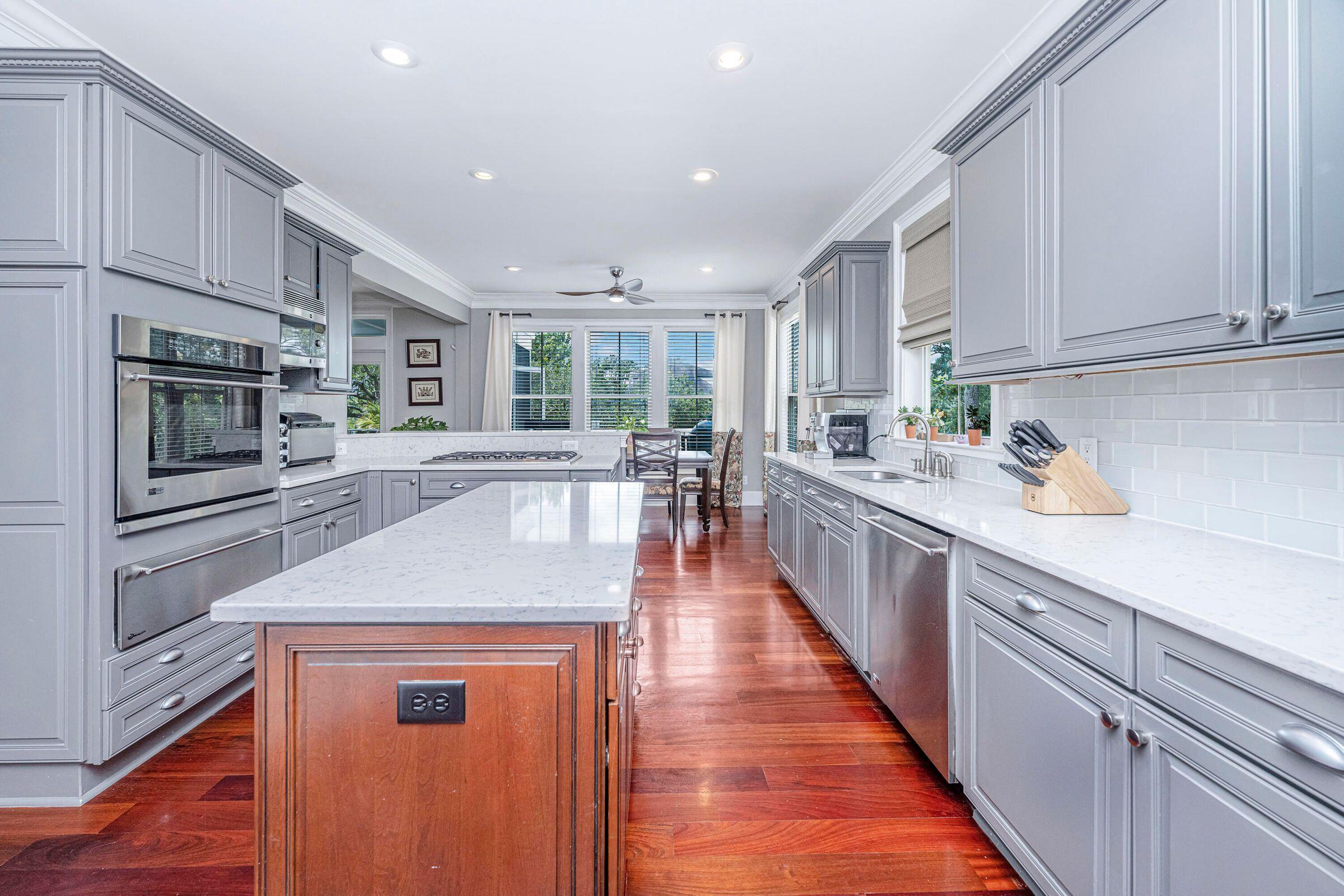 2012 Ashburton Way Mount Pleasant, SC 29466 - Photo 18 of 71 20210902133123532764000000-o